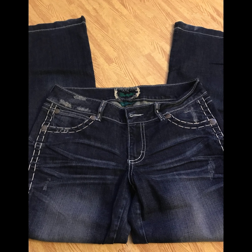 Wrangler dark jeans